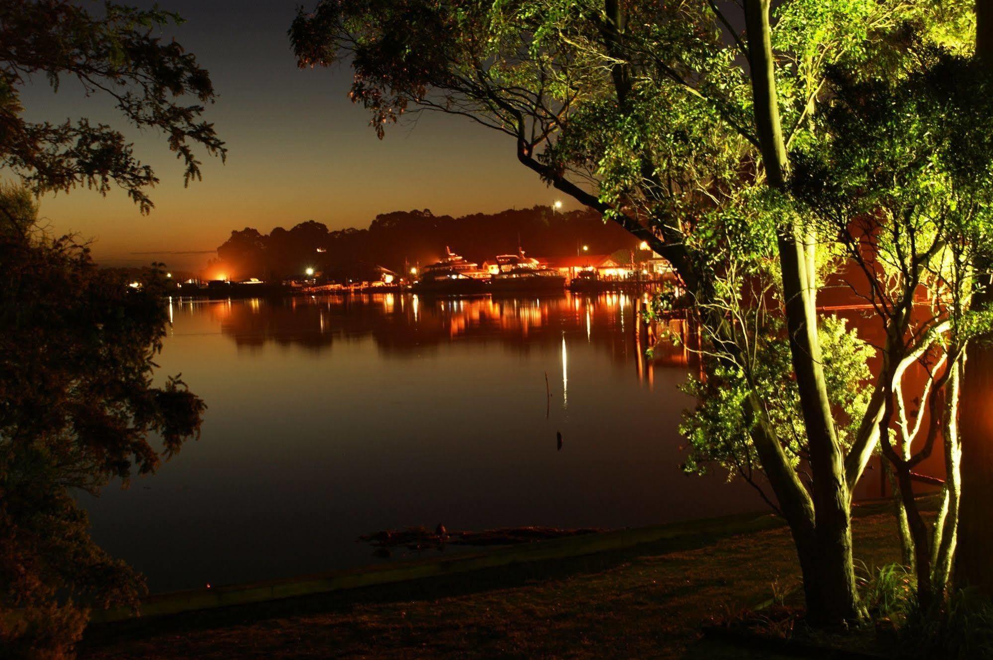 Risby Cove Boutique Hotel Strahan Exterior foto